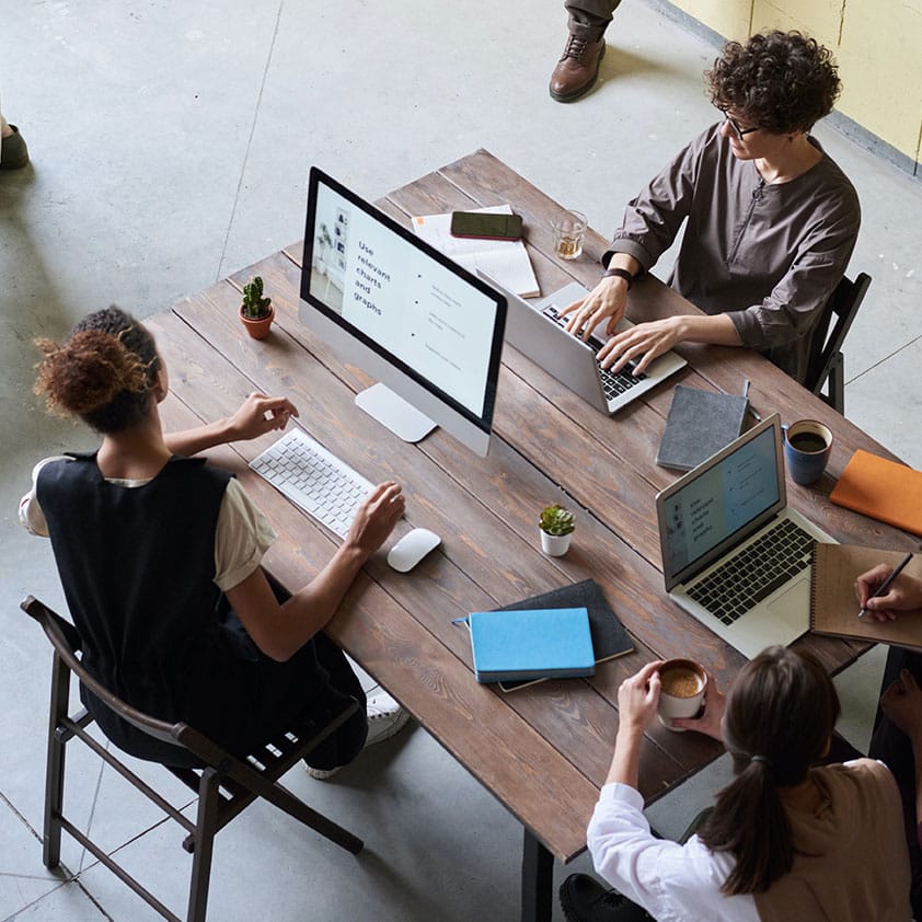 Acceleratorul de Întreprinderi Sociale este un program dedicat sprijinirii organizațiilor cu misiune socială Singurul cluster de economie socială din România